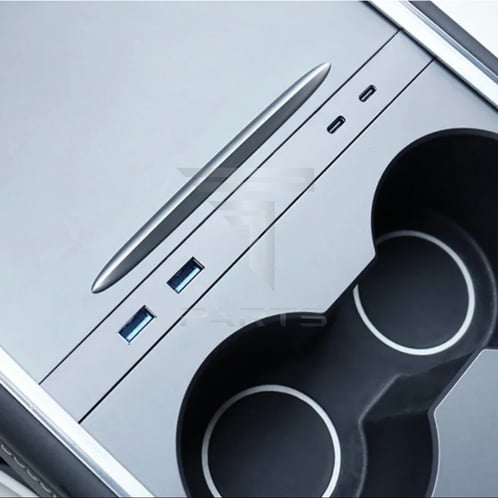 Model 3 Y USB Type-C Şarj Çoklayıcı Adaptör